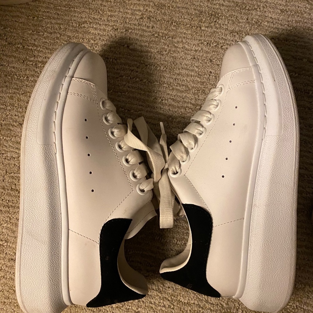 Alexander McQueen Oversized Sneaker (Black)